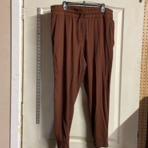 Women’s brown travel, jogger, XL nylon and spandex pants